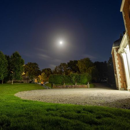 Eastwood Observatory: 12 Bedrooms, Swimming Pool And Tennis Court Hailsham Kültér fotó