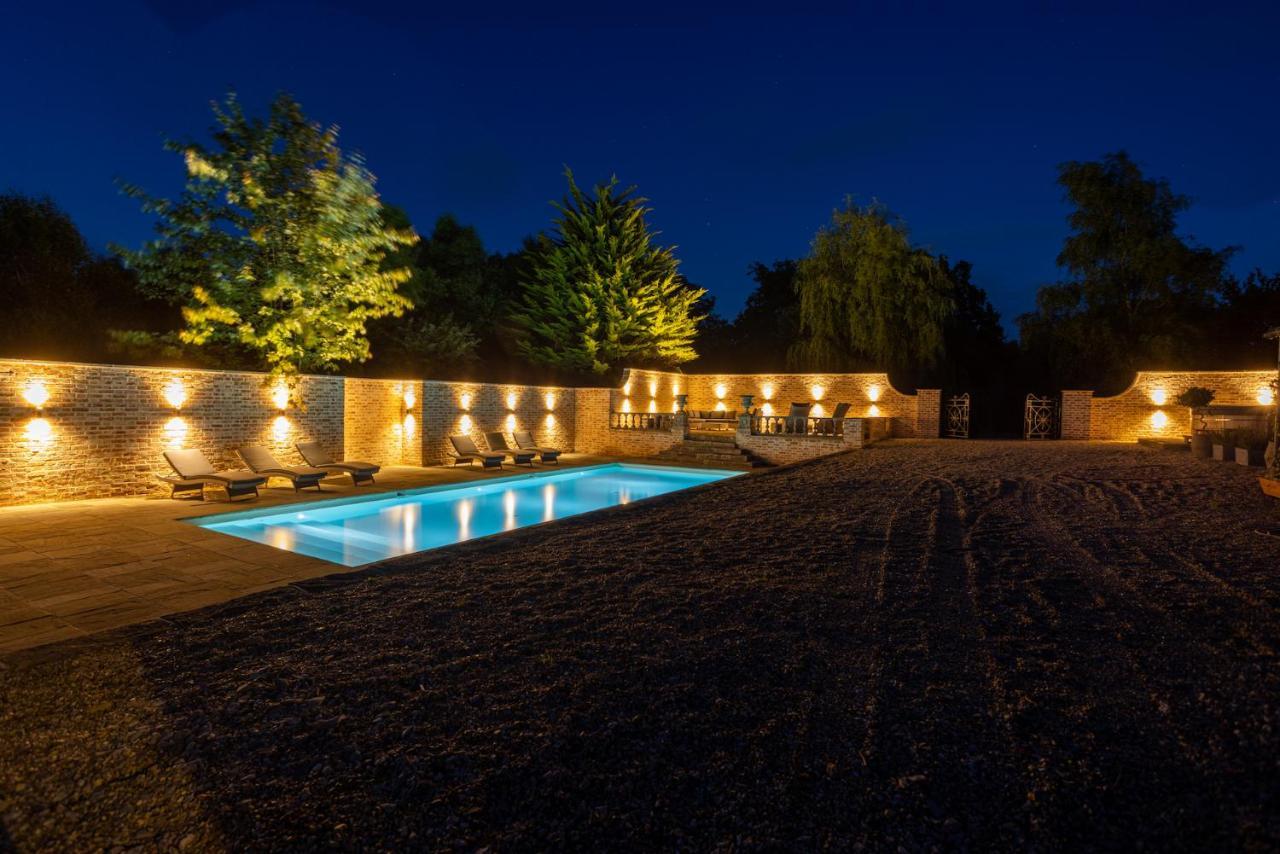 Eastwood Observatory: 12 Bedrooms, Swimming Pool And Tennis Court Hailsham Kültér fotó