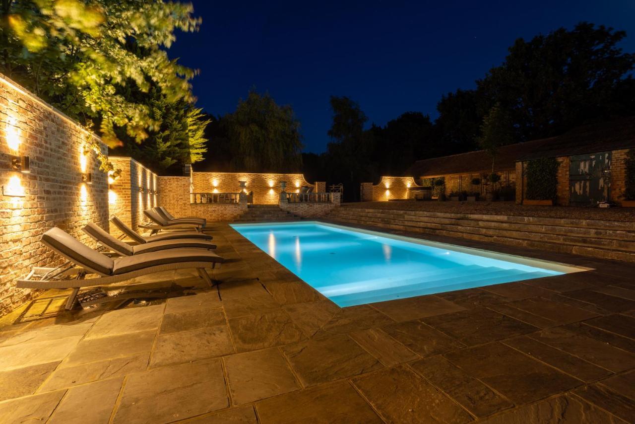 Eastwood Observatory: 12 Bedrooms, Swimming Pool And Tennis Court Hailsham Kültér fotó