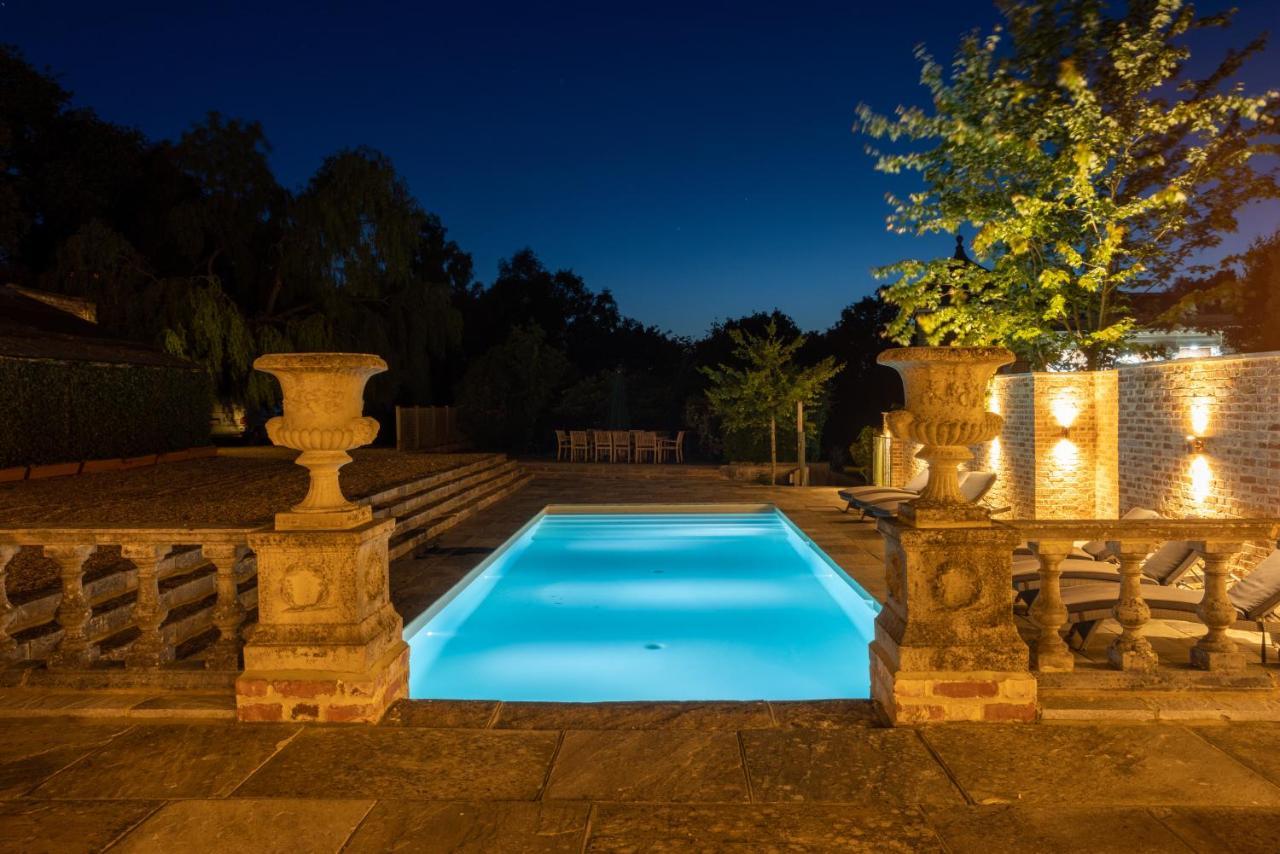 Eastwood Observatory: 12 Bedrooms, Swimming Pool And Tennis Court Hailsham Kültér fotó