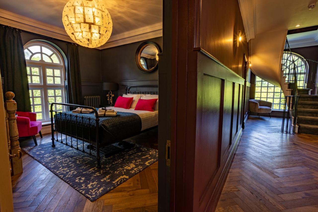 Eastwood Observatory: 12 Bedrooms, Swimming Pool And Tennis Court Hailsham Kültér fotó