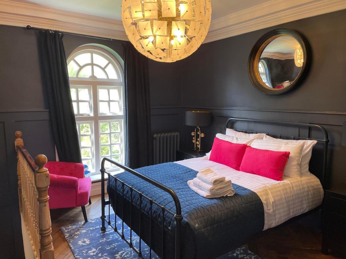Eastwood Observatory: 12 Bedrooms, Swimming Pool And Tennis Court Hailsham Kültér fotó